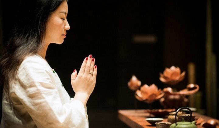 Đốt nhang thiền còn mang ý nghĩa về tâm linh và phong thủy cao