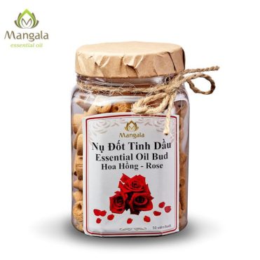 nu-thom-tinh-dau-hoa-hong