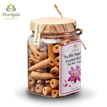 nu-tinh-dau-hoa-sen